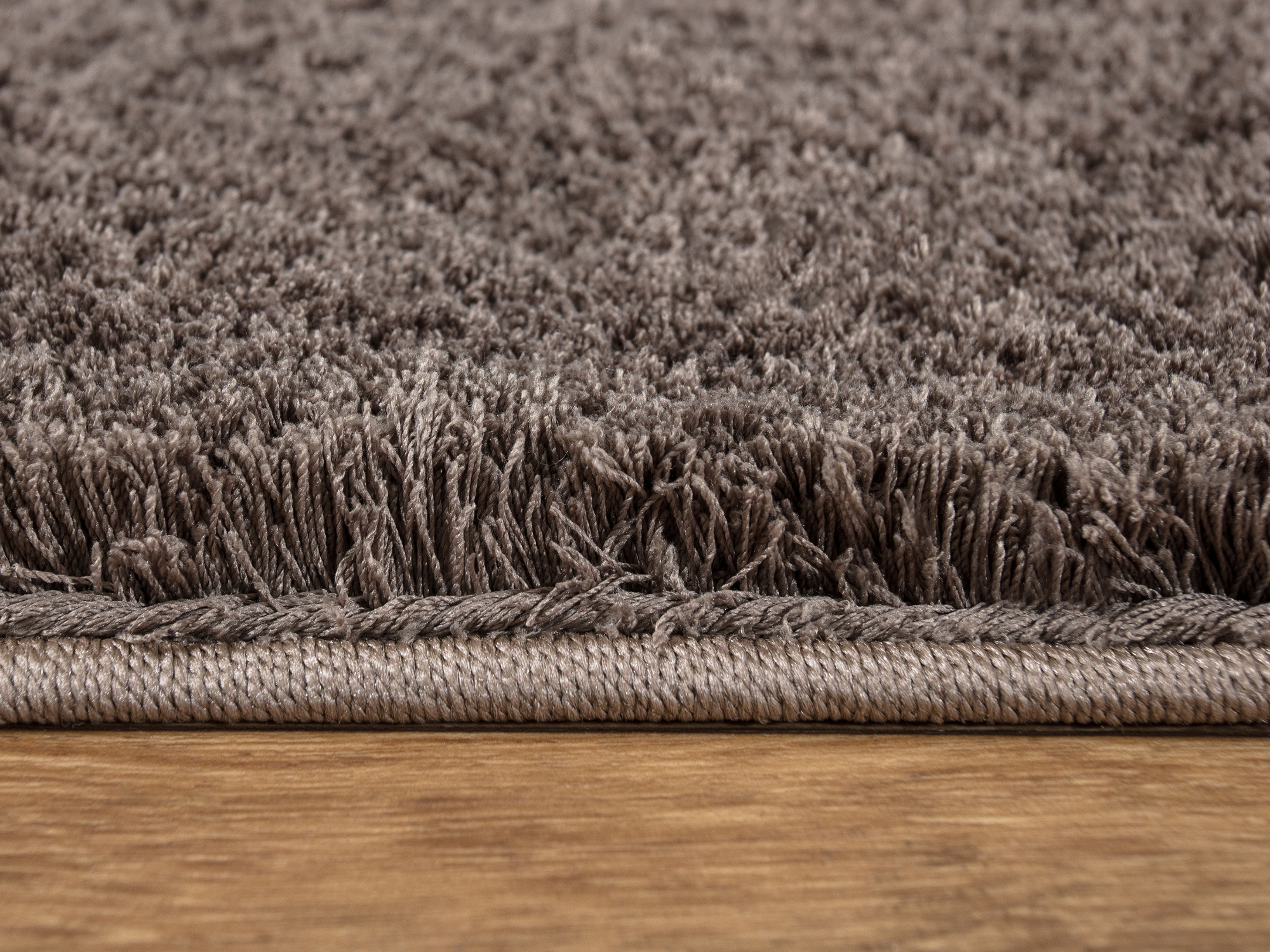 Malaga Shaggy Teppich – Flauschig & Gemütlich