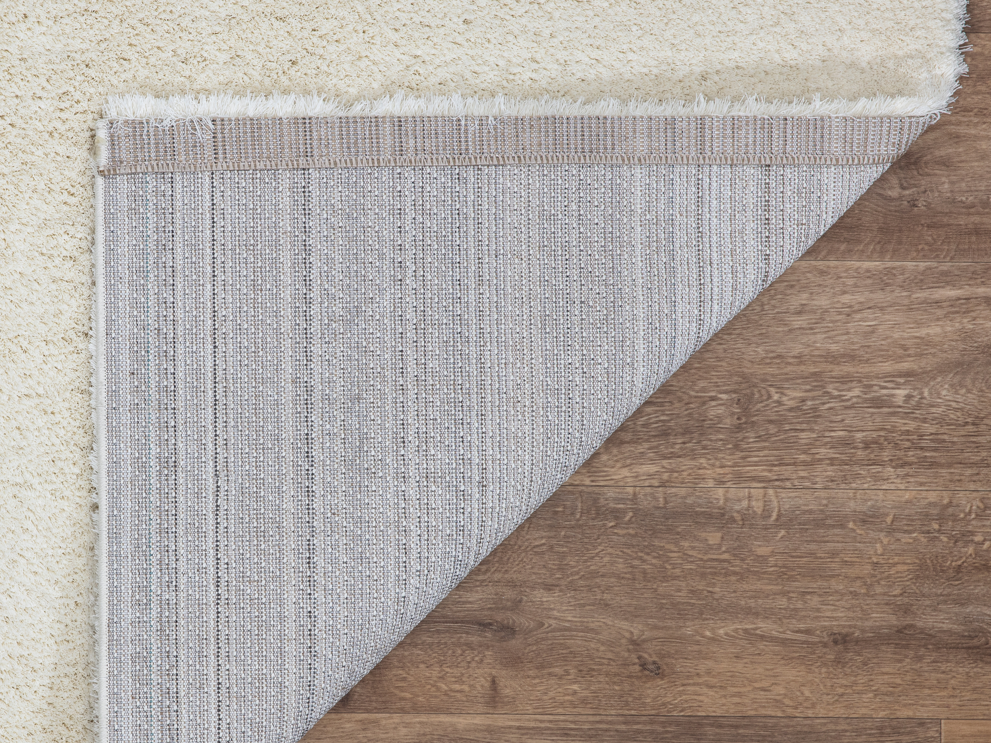 Malaga Shaggy Teppich – Flauschig & Gemütlich